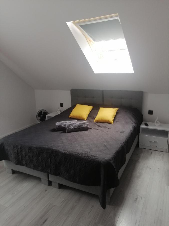 Pokoje I Apartamenty Matdar Mikołajki Exteriör bild