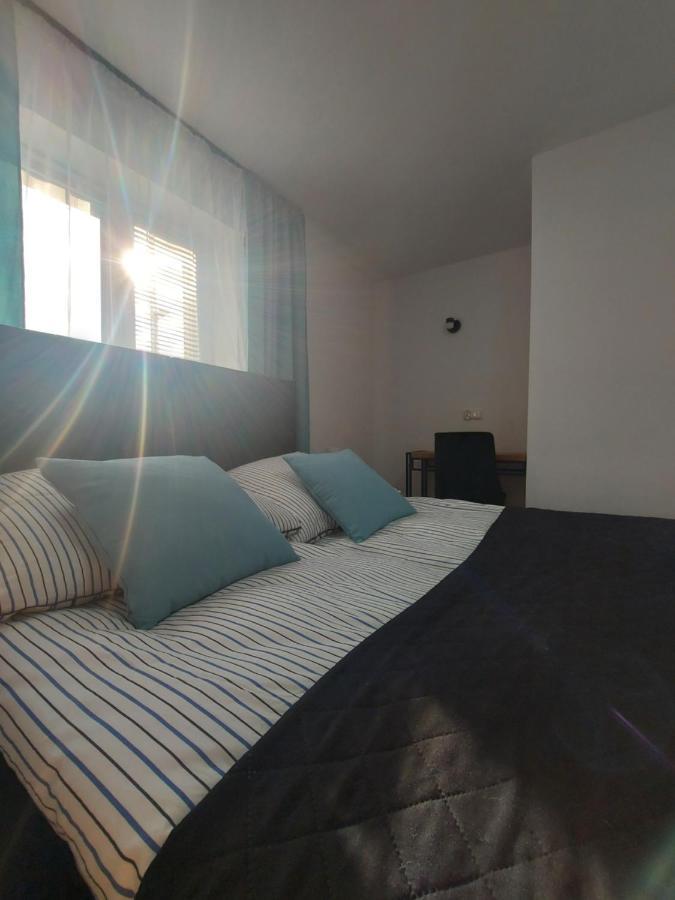 Pokoje I Apartamenty Matdar Mikołajki Exteriör bild