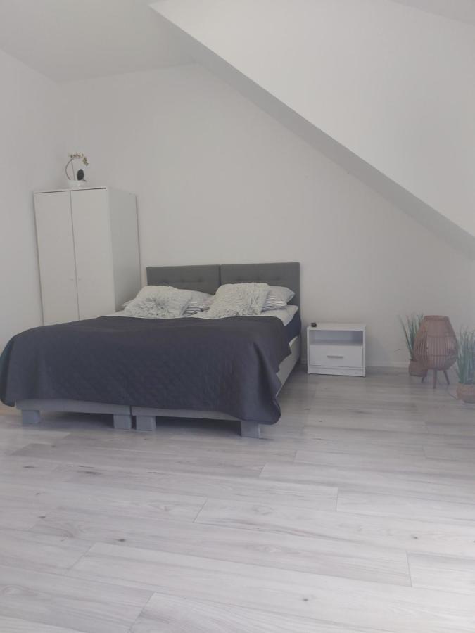 Pokoje I Apartamenty Matdar Mikołajki Exteriör bild